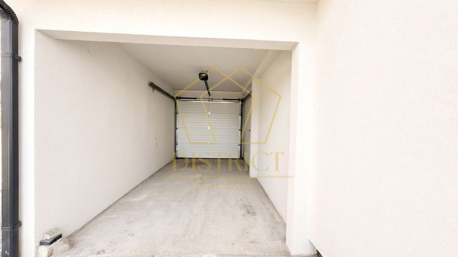 Duplex superb cu 5 camere despartit prin garaj | Dumbravita - Poză 11