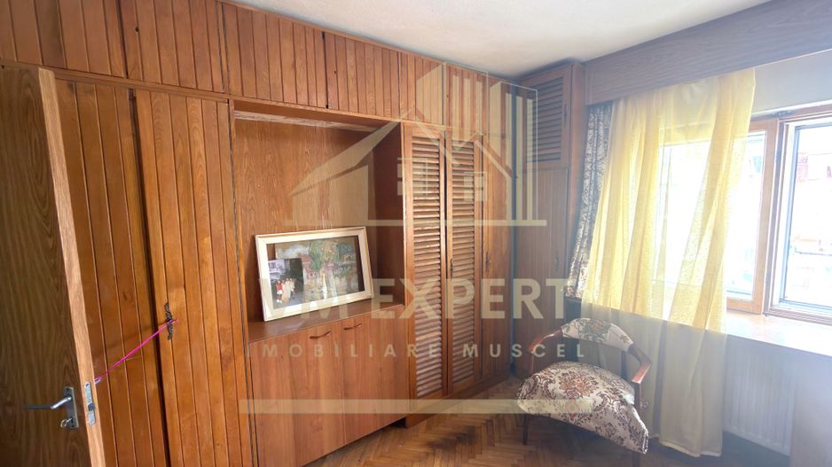 APARTAMENT 4 CAMERE ETAJ 3 CENTRU PRIMĂRIE CAMPULUNG - Poză 20