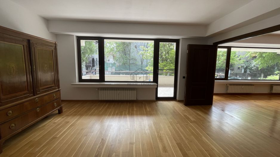 APARTAMENT SUPER CU 4 CAMERE IN DOROBANTI CAPITALE - Poză 23
