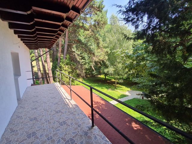 In inima muntelui! Vanzare pensiune in Moroeni-Jud Dambovita - Poză 10