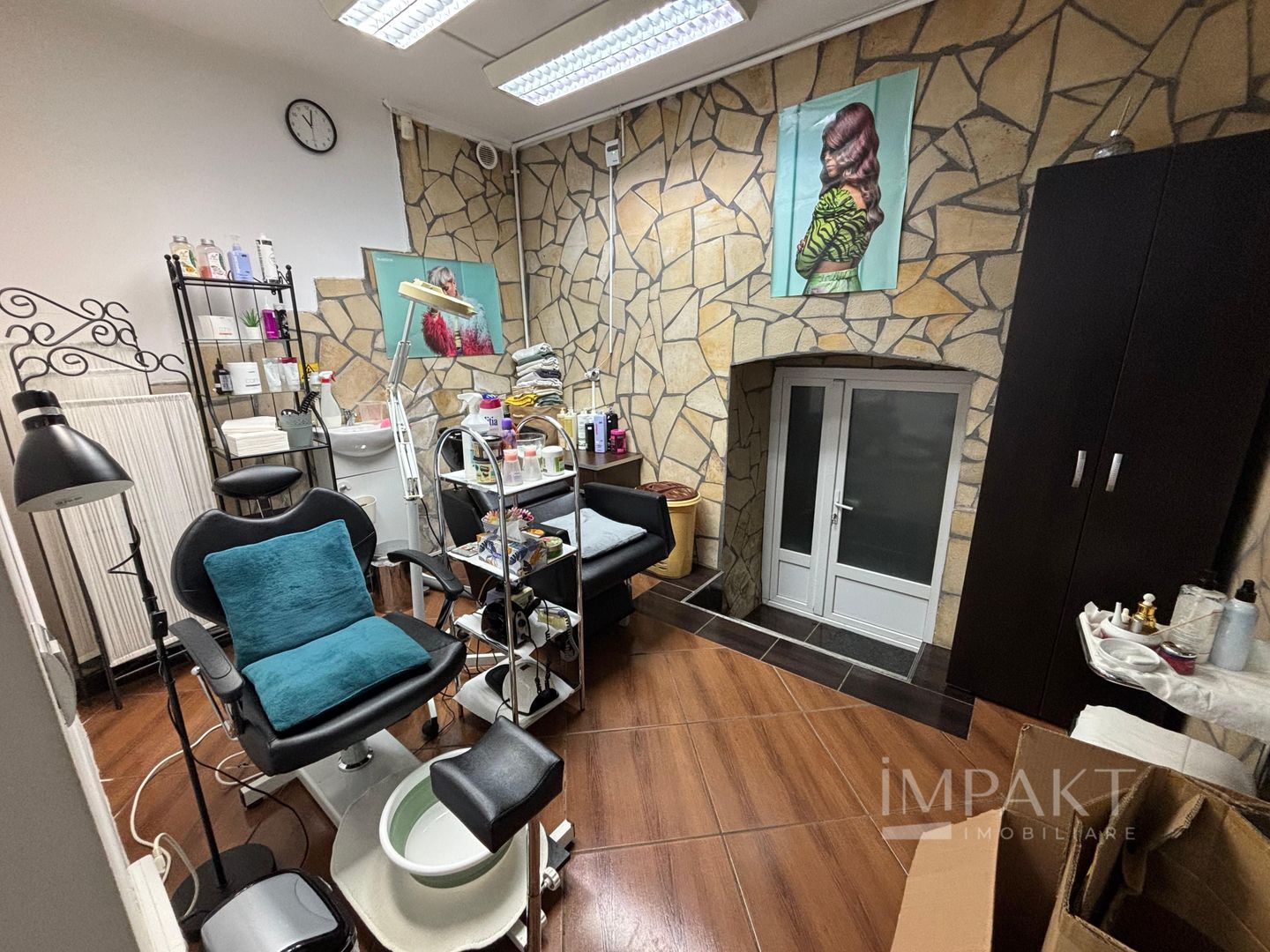 Dau in chirie spatiu comercial Cluj- salon infrumusetare - Poză 13