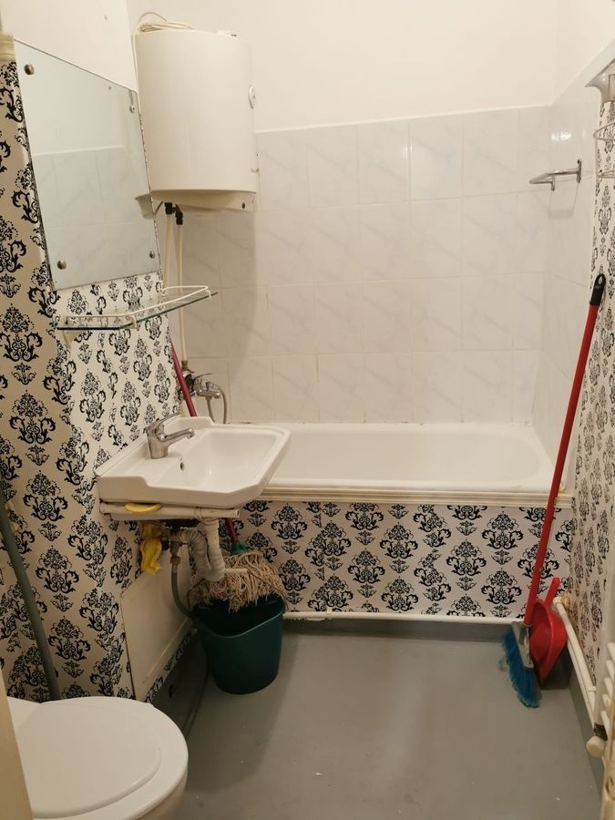 GARSONIERA GORJULUI, BUCATARIE INCHISA, CENTRALA, METROU 5 MINUTE - Poză 7