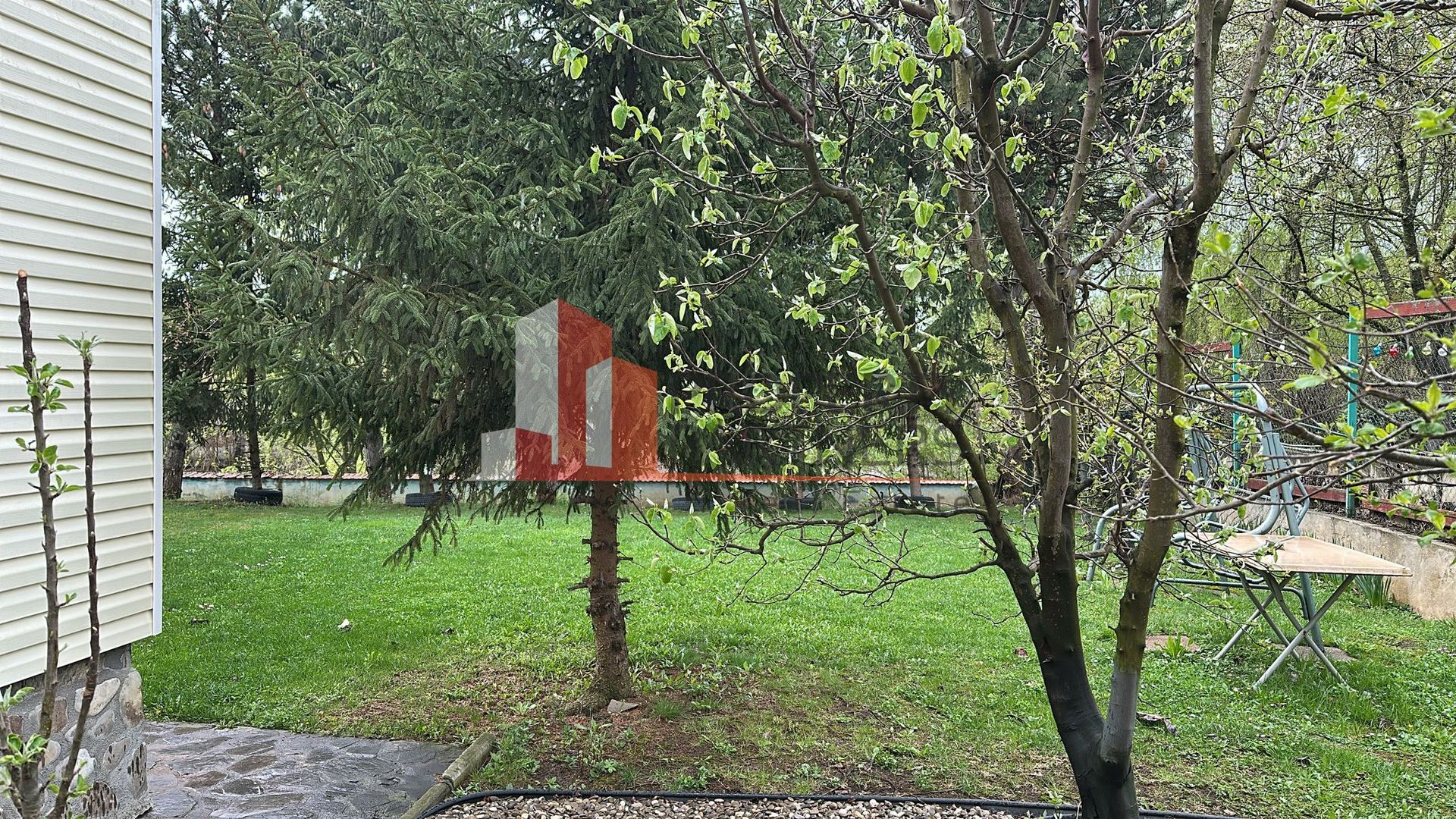 Vila cu potential zona Jolie Ville - Poză 2