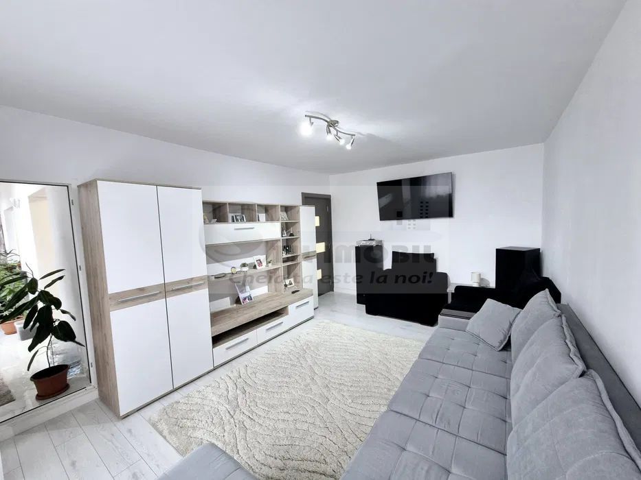 Ap 3 Camere, D, 71.6 mp, Tudor Neculai-139.500 EURO - Poză 2