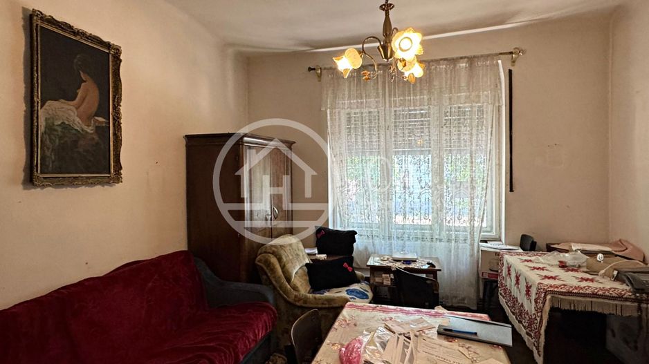 Apartament cu 2 camere de vânzare  în zona Ultracentrală, Oradea - Poză 1