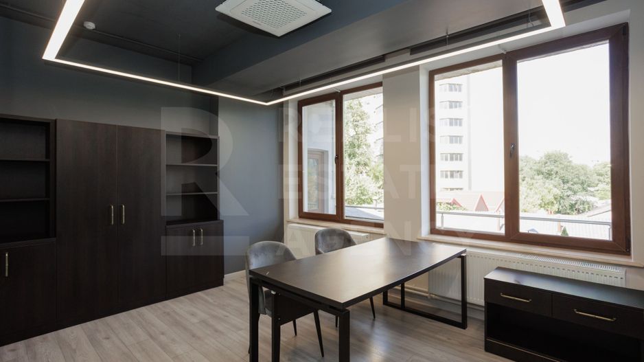 Se oferă oficiu sper chirie 270 mp, str. Petru Rareș, Centru - Poză 12