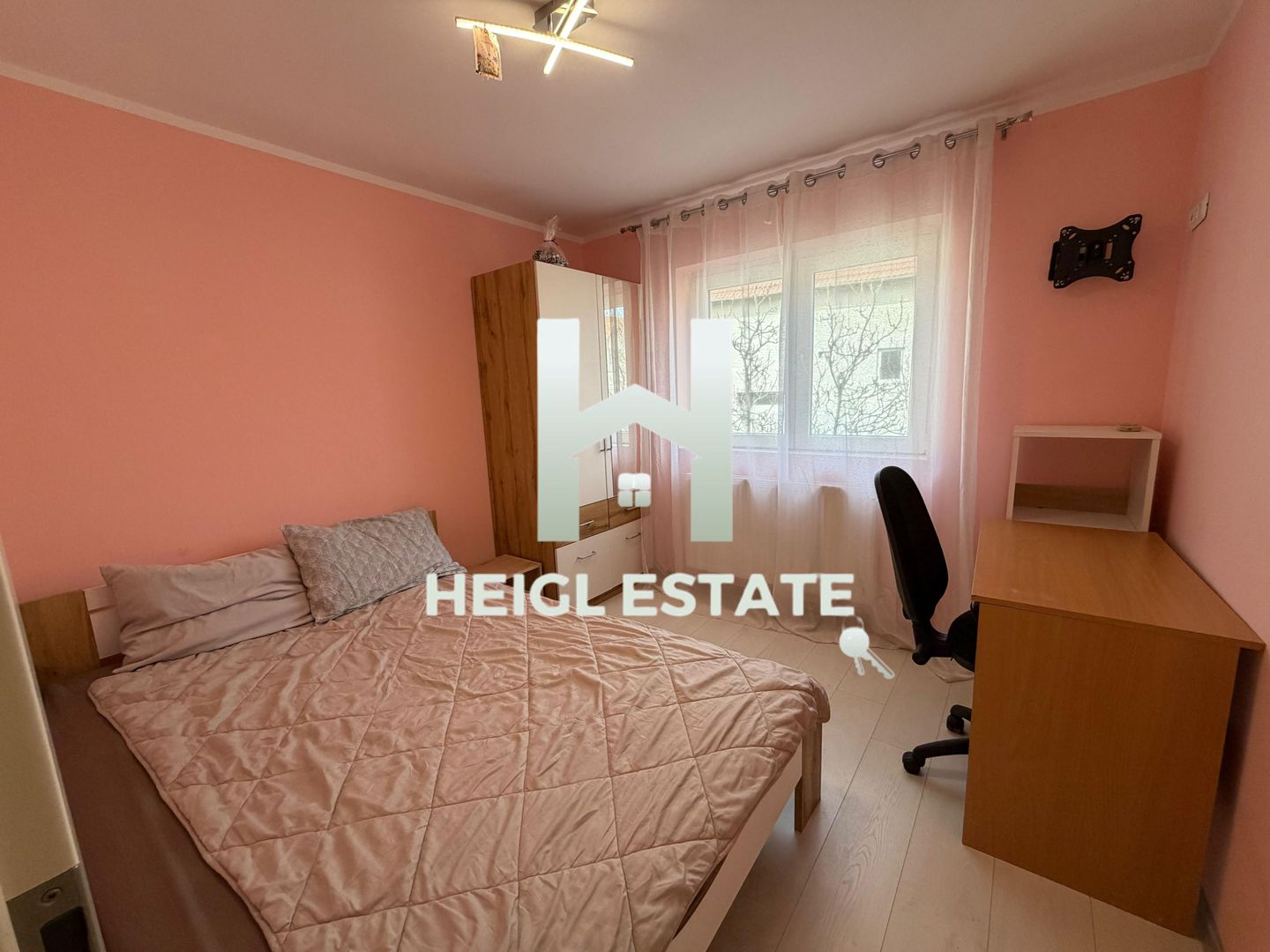 Apartament decomandat cu 3 camere si 2 balcoane in zona Sagului - Poză 3