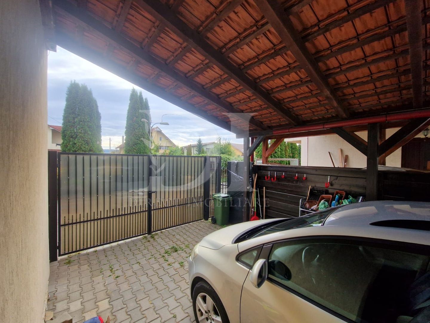 Casa la cheie / Zona Iazului, Floresti. - Poză 23