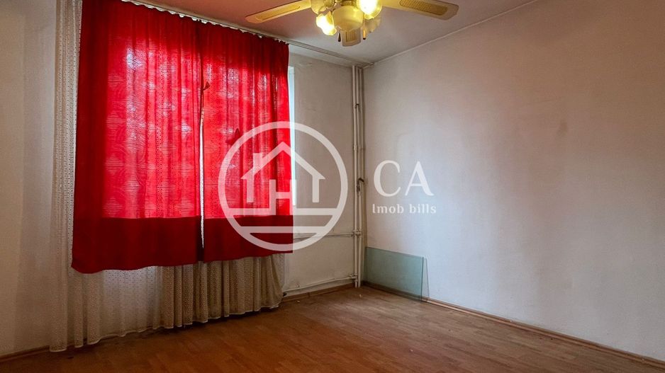 Apartament de vânzare cu 3 camere în zona Nufarul, Oradea - Poză 4