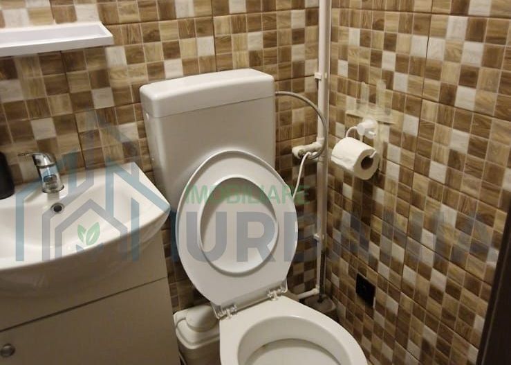 # închiriez camera camin 12 mp wc dus în casa - Poză 4