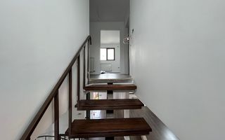 Vila Modernă și Complet Renovată în Otopeni – Oferă Confort și Accesibilitate - Poză 13