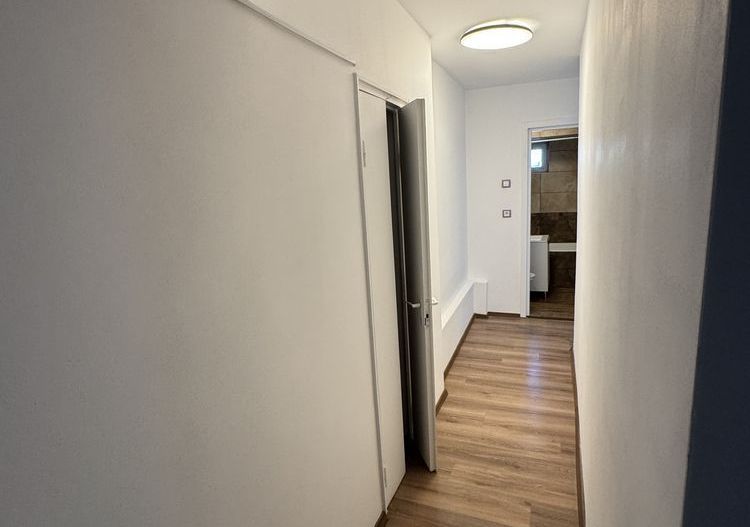 Inchiriez apartament 2 camere Piata Victoriei - Poză 5