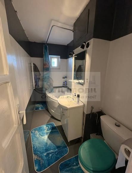 Apartament 2 camere decomandat zona Cug - 106.000 Euro - Poză 3