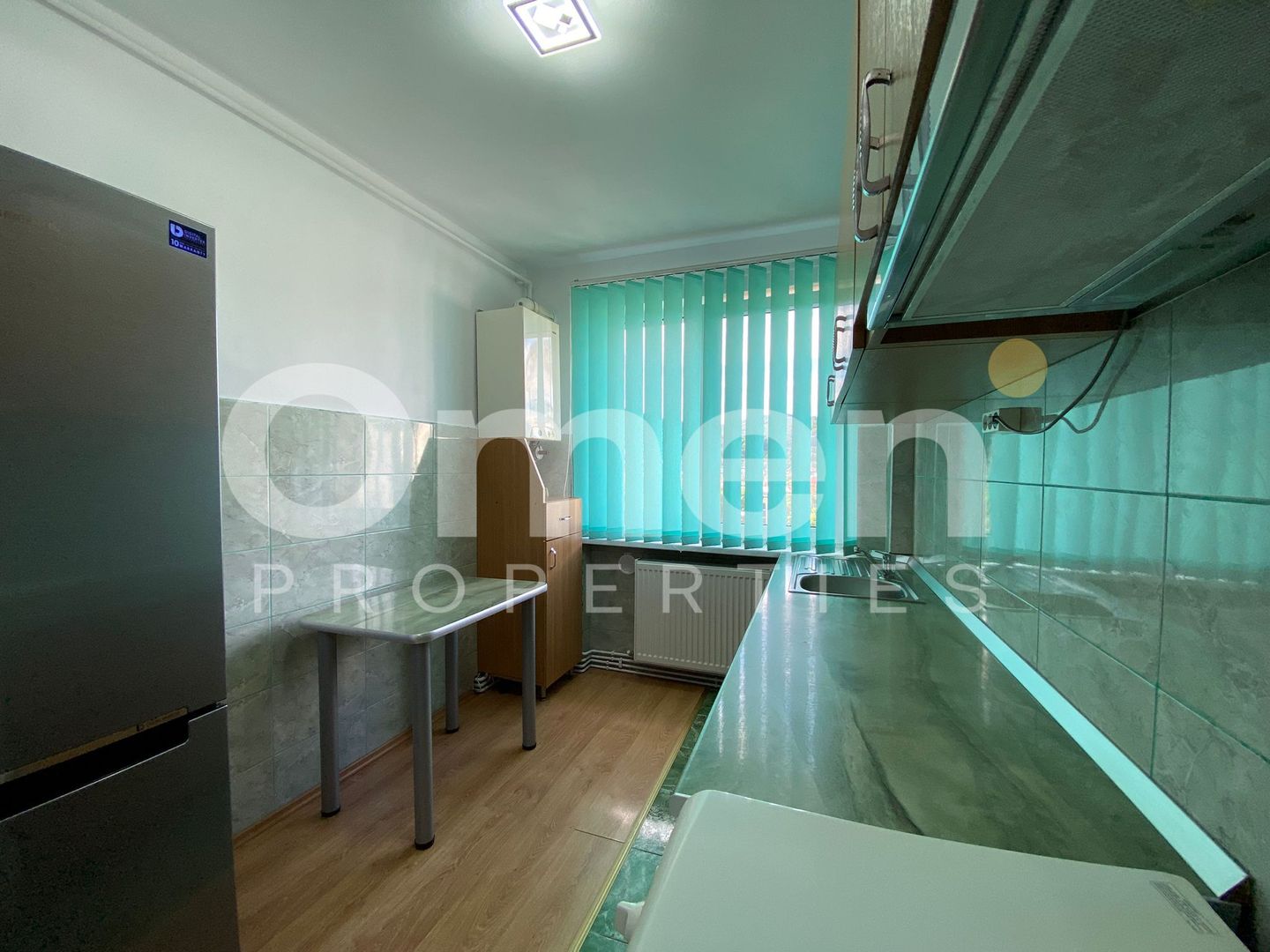 Apartament cu 2 camere, cu view superb, situat central - Poză 6
