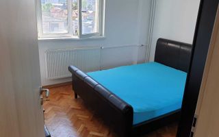 Apartament spațios 4 camere – Polonă colț cu Ștefan cel Mare - Poză 1