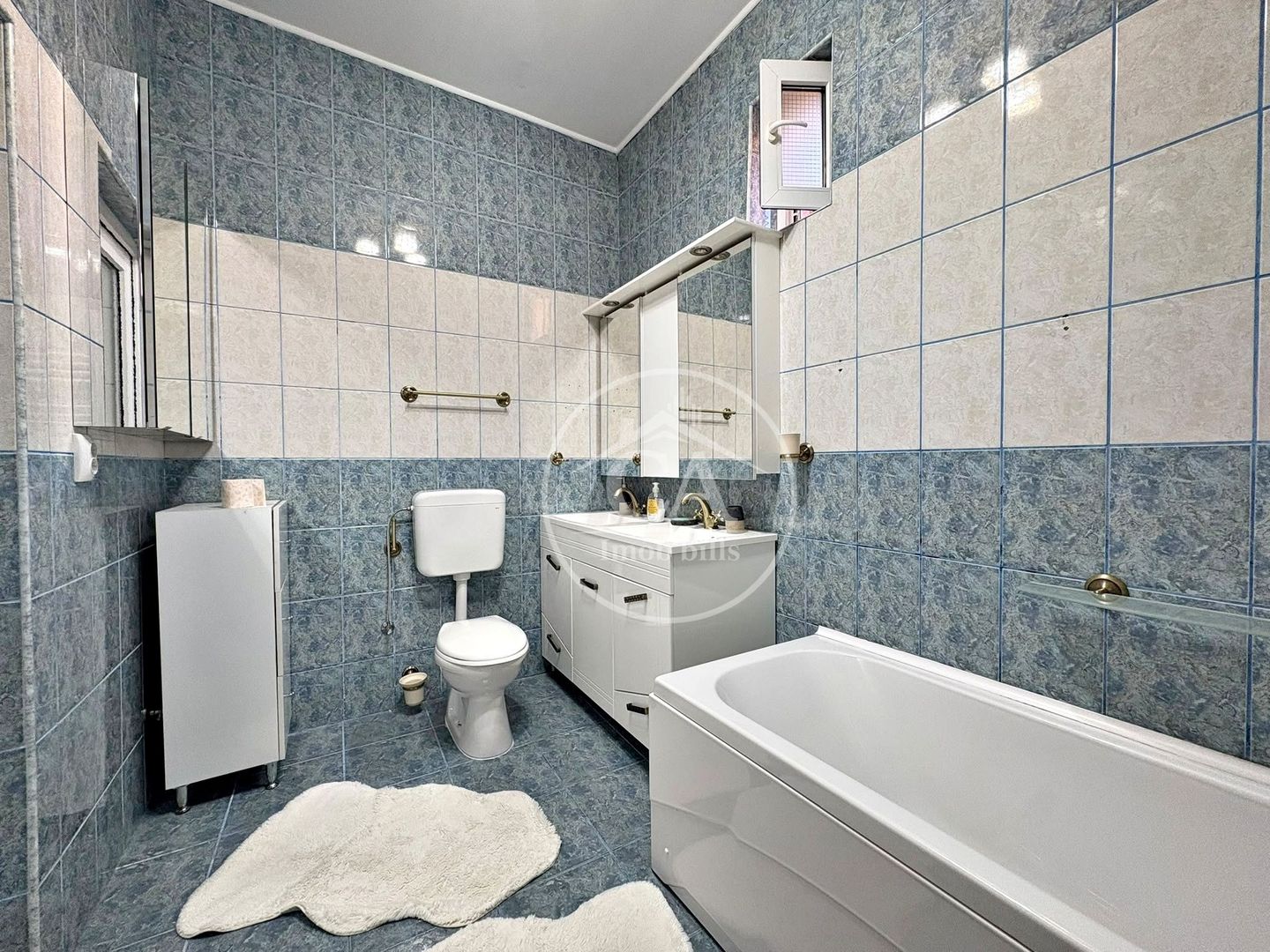 Casă de închiriat cu 3 camere în zona Centrală, Oradea. - Poză 8