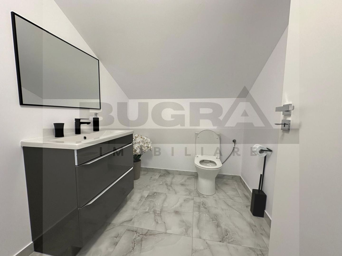 Duplex, 180mp utili, acces privat, ultrafinisat, Dezmir - Poză 11