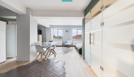 Studio luminos si spatios, Mihai Bravu - Mosilor