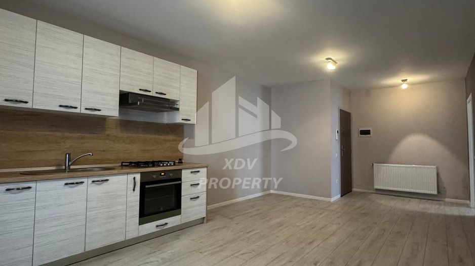 Apartament 4 camere decomandate , 2 bai, 2 balcoane,  90mpu, Sibiu - Poză 1