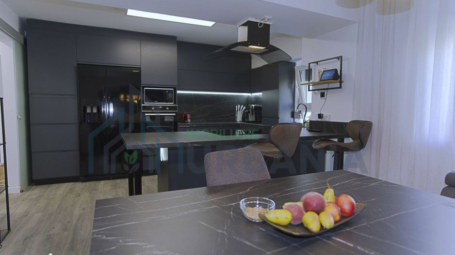 Apartament spatios renovat, Podu Iloaiei, etaj 2 - Poză 18