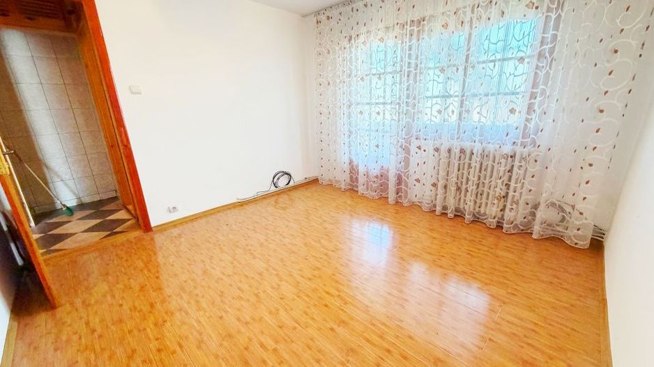 Apartament 3 camere decomandat Curtea de Arges - Ivancea - Poză 2