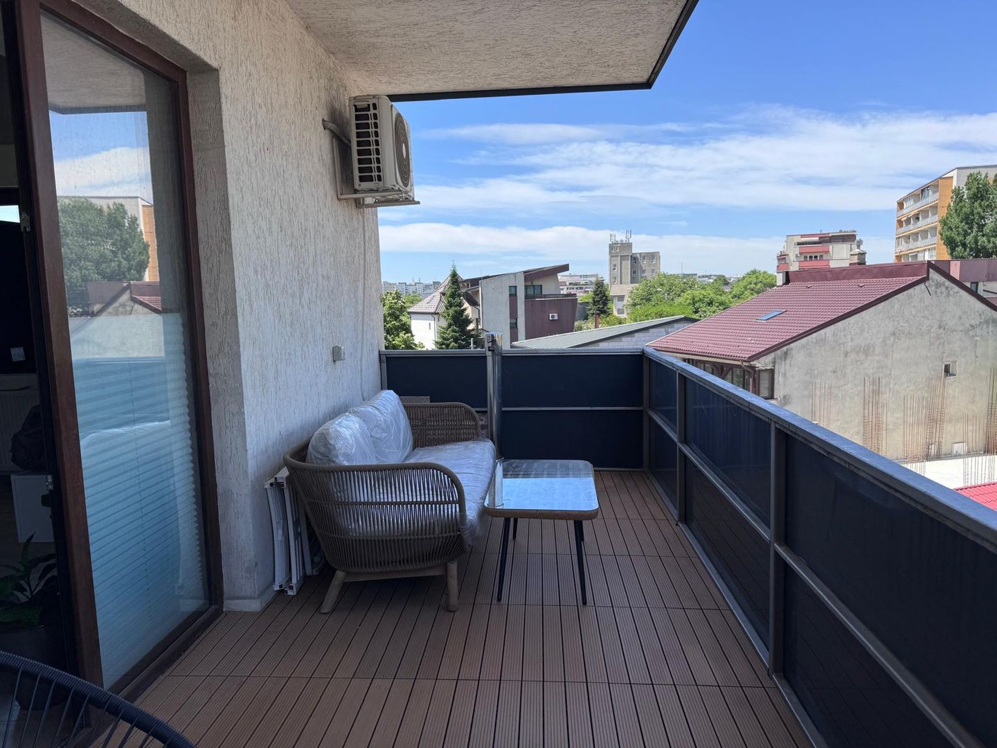 Apartament cu 3 camere de vanzare, centrala proprie - Mihai Bravu - Poză 24