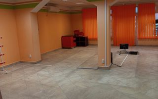 Spațiu comercial versatil, curte proprie și parcare, Biharia - Poză 5