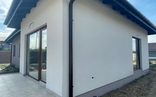 Duplex 4 camere - pozitie excelenta - Mosnita Noua - Poză 12