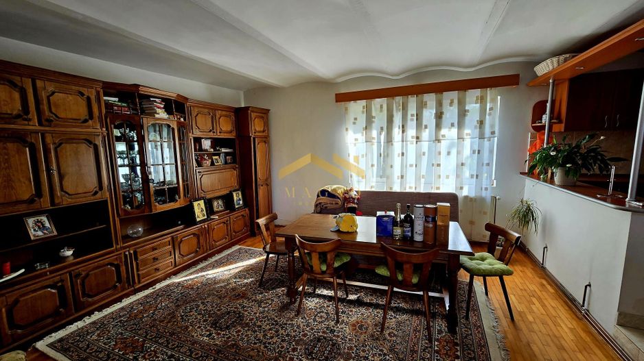 Casa de vanzare cu teren mare pe Ady Endre Aradul nou - Poză 16