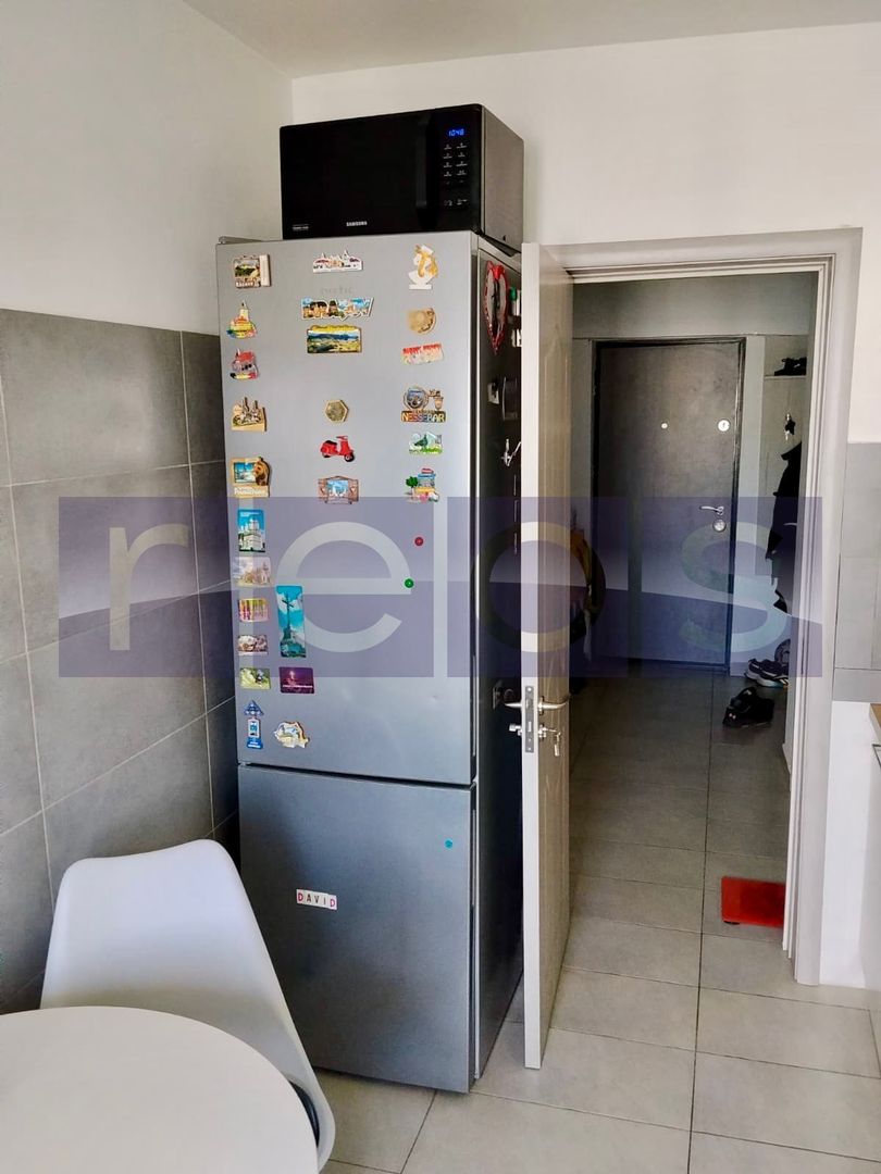 VANZARE APARTAMENT 2 CAMERE CAMPIA LIBERTATII PIATA MUNCII 57.5MP DECOMANDAT - Poză 3