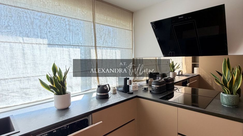 Apartament PREMIUM cu curte, terasă și lift cu acces direct în living - Poză 24