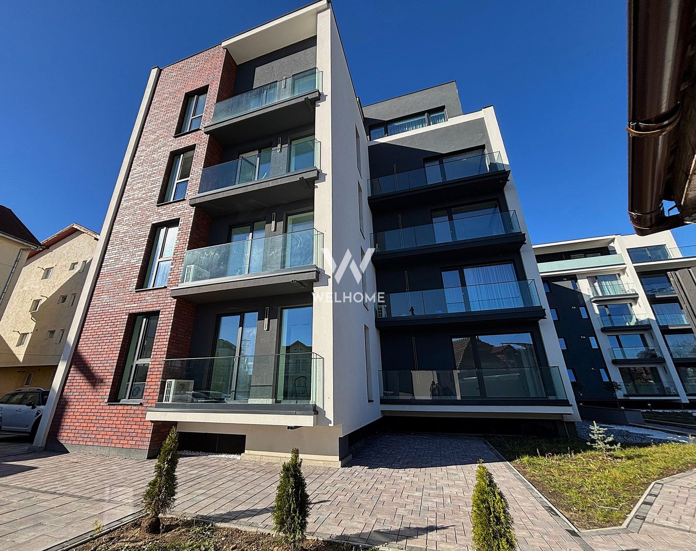 Apartament PREMIUM 3 camere cu GARAJ si boxa - zona Centrala - Poză 16