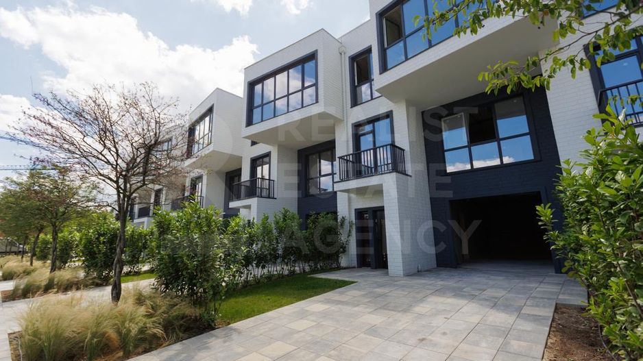 Vânzare, townhouse, 3 nivele, Complexul Rezidențial Hora Village - Poză 2