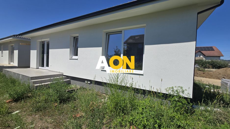 Casă Individuală de Închiriat, 4 Camere, Prima Închiriere, Ampoi 3 - Poză 2
