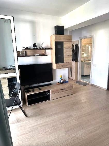 🏡 Închiriez Apartament cu 2 camere, centrală proprie, zonă liniștită - Poză 1