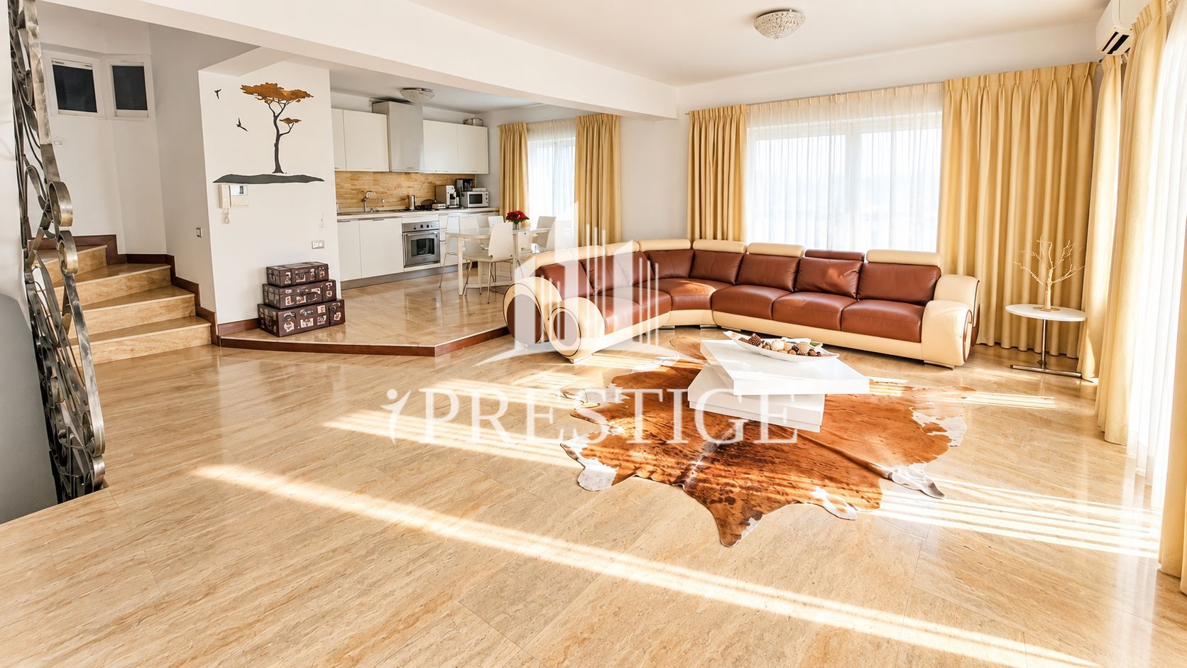 CASĂ DE VÂNZARE 5 CAMERE, GARAJ ÎNCĂLZIT, 2 BĂI, ZONA TILIȘCA SIBIU - Poză 2