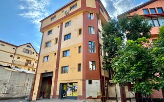 Vânzare apartament cu 3 camere - 130 m.p - în Zona CUG, Iași. - Poză 23