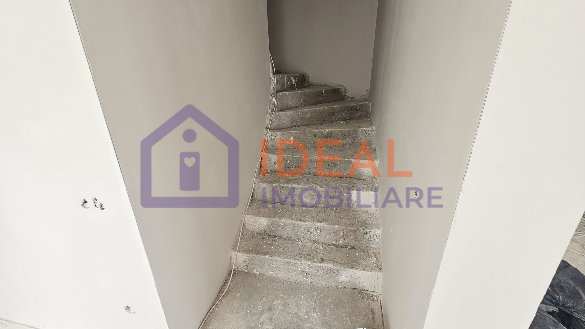 Duplex in Cisnadie cu 4 camere si 250 mp de curte, in Cisnadie - Poză 14