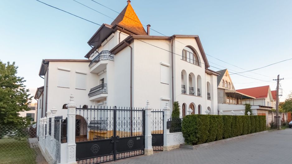 Casă de vânzare Botanica, mun. Chișinău - Poză 1