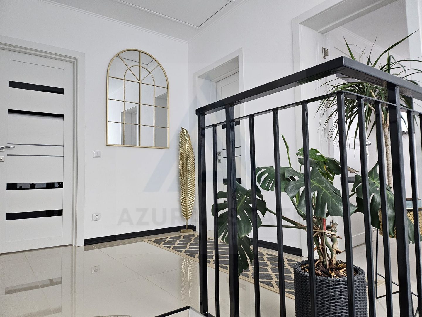 Casa moderna 4 camere 2 bai teren 500 mp terasa si pod in Selimbar - Poză 7