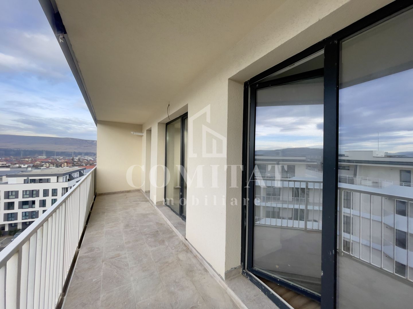 Nou în piață apartament mobilat și modern zona străzii Eroilor - Poză 7