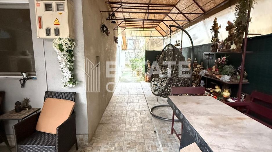 Casa individuala 5 camere plus anexe, zona Girocului - Poză 12