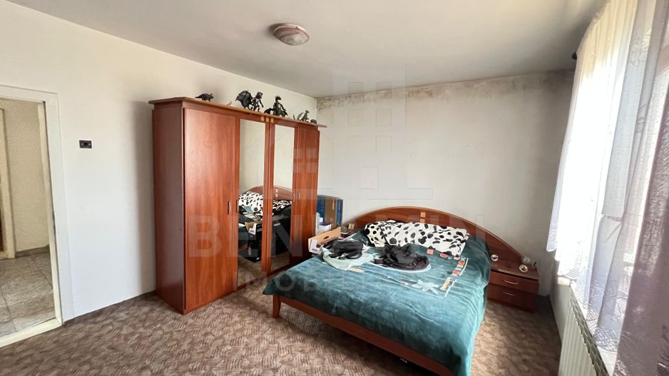De-Vanzare-Case-16-Camere-400mp-Utili-1100mp-Teren-Sacele-Brasov - Poză 9