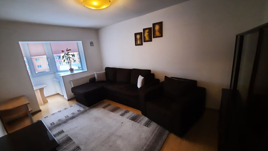 Inchiriere 2 camere decomandat - Poză 2