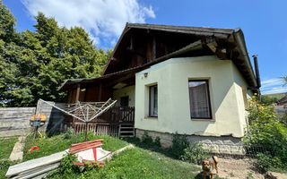 Casă la țară cu teren generos în satul Ruși - Poză 6