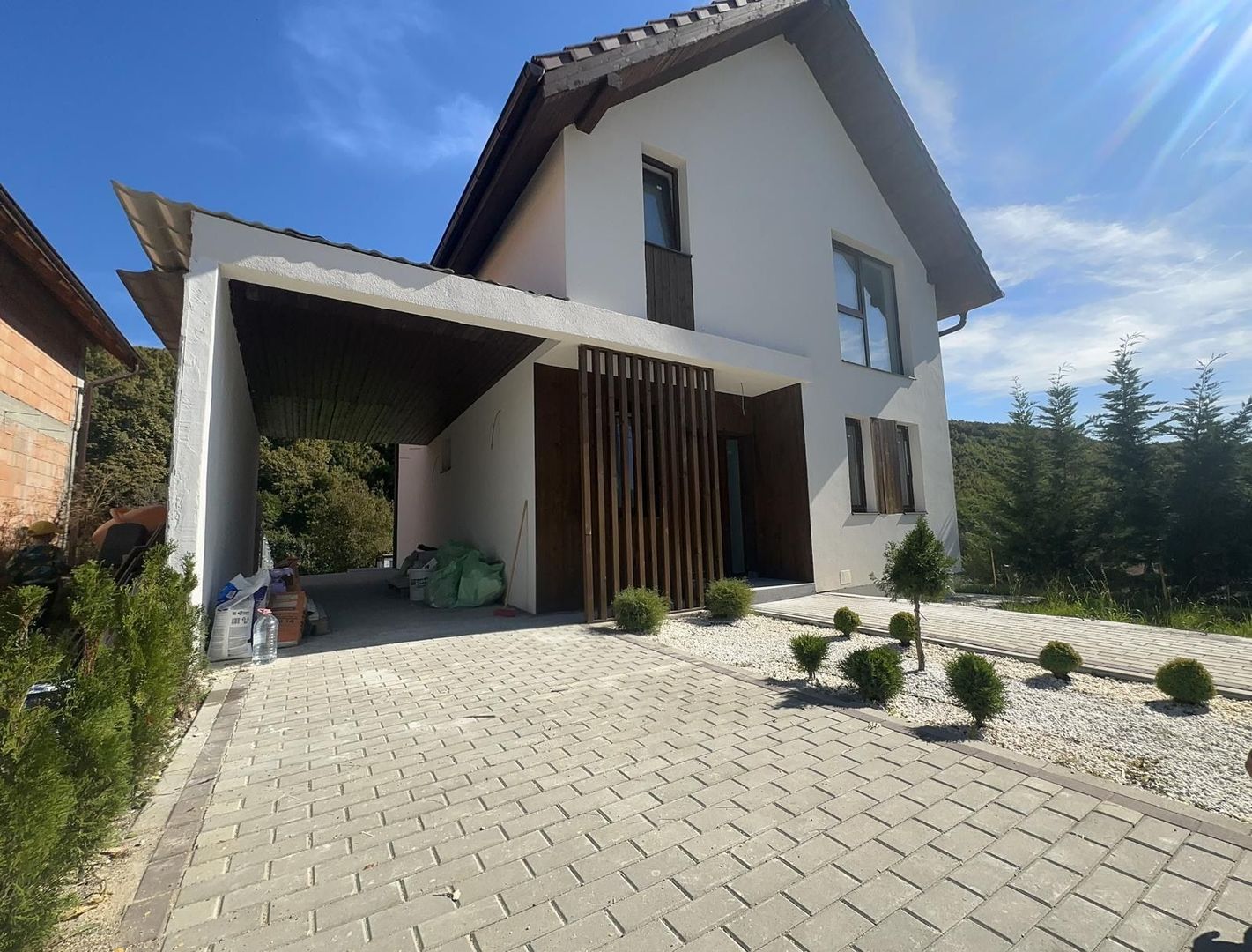 Casă individuală | finisaje moderne | la cheie | curte | Salicea - Poză 4