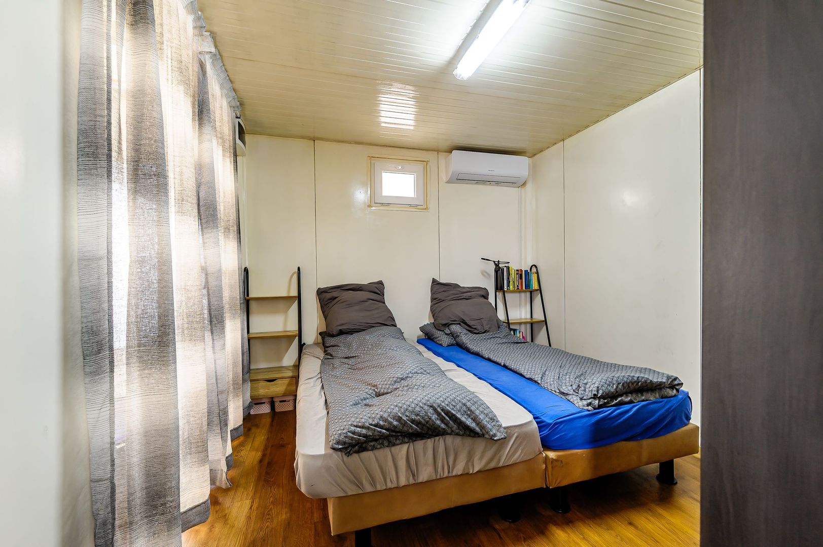 PRET NOU! Casa - tip container - Teren 1987 mp - Turnu - COMISION 0% - Poză 3