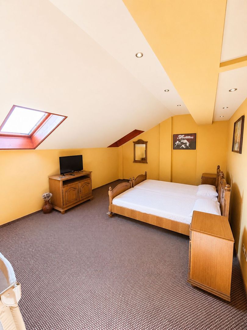 Vila Sanmartin -Zona Beverly Hills -8030mp teren - Poză 9