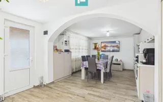 Casă solidă în Curtici cu teren de 1166 mp - Poză 11