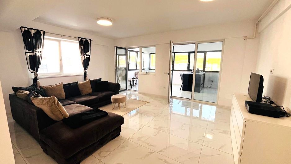 Eleganta si confort | 2 camere in bloc nou, parcare – zona Panoramic - Poză 1